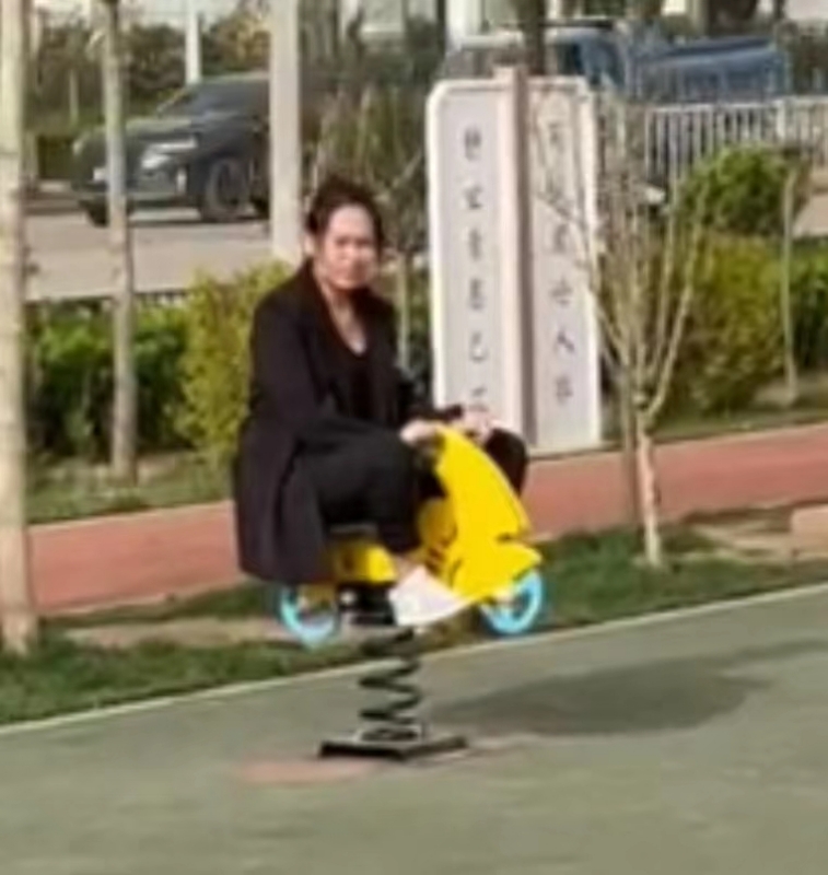 郎海英的第一张照片--吕梁认干亲服务网